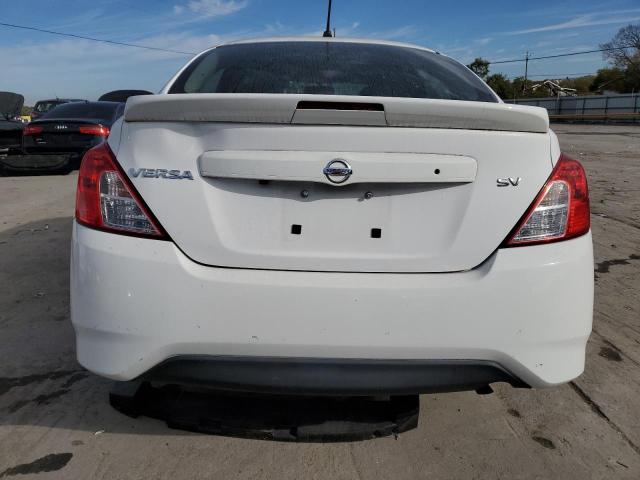 3N1CN7APXJL878397 - 2018 NISSAN VERSA S WHITE photo 6