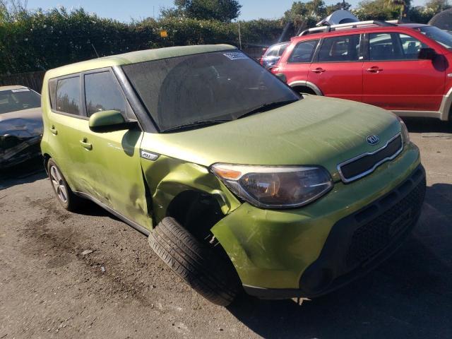 KNDJN2A20F7757661 - 2015 KIA SOUL GREEN photo 4