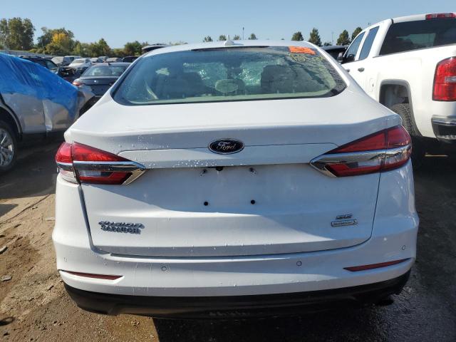 3FA6P0HD7KR145820 - 2019 FORD FUSION SE WHITE photo 6