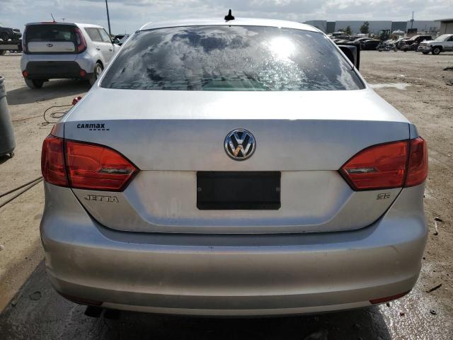 3VWD07AJ3EM215309 - 2014 VOLKSWAGEN JETTA SE SILVER photo 6