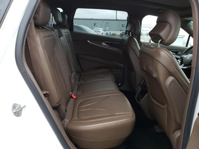 2LMTJ8LR8GBL22672 - 2016 LINCOLN MKX RESERVE 白色 照片 11
