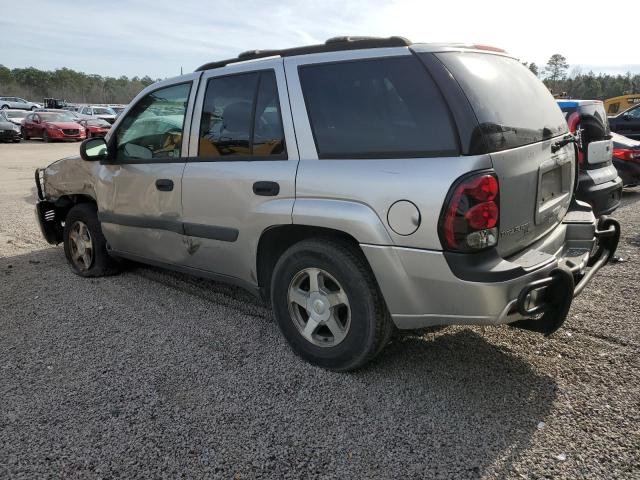 1GNDT13S052227123 - 2005 CHEVROLET TRAILBLAZE LS SILVER photo 2