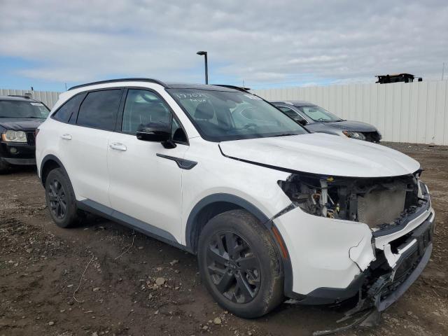 5XYRLDLC1MG003548 - 2021 KIA SORENTO S WHITE photo 4