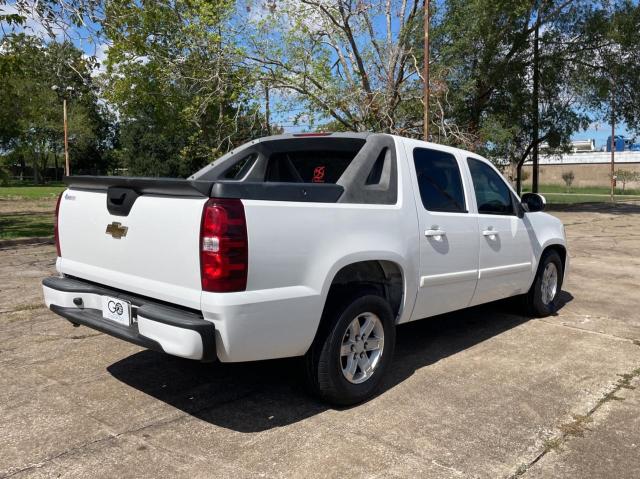 3GNEC12037G309040 - 2007 CHEVROLET AVALANCHE C1500 WHITE photo 4