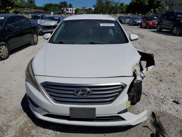 5NPE24AFXGH261921 - 2016 HYUNDAI SONATA SE WHITE photo 5