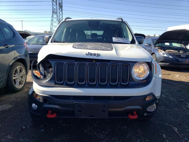 ZACCJBCB3HPF12392 - 2017 JEEP RENEGADE TRAILHAWK WHITE photo 5