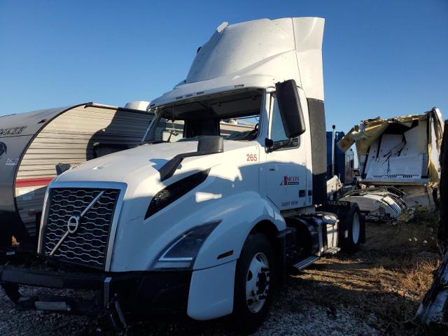 4V4N19DG6KB240128 - 2019 VOLVO VN VNL WHITE photo 5