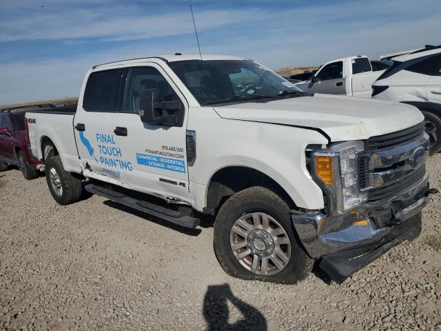 1FT7W2BT7HEB36852 - 2017 FORD F250 SUPER DUTY WHITE photo 4