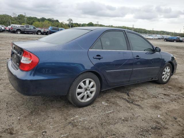 4T1BF30K62U524688 - 2002 TOYOTA CAMRY LE BLUE photo 3