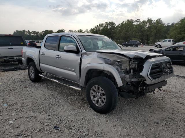 3TMAZ5CN0JM072488 - 2018 TOYOTA TACOMA DOUBLE CAB SILVER photo 4