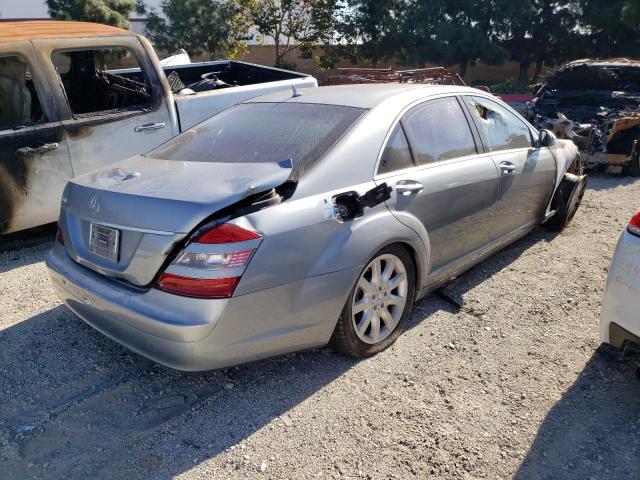 WDDNG71X07A054835 - 2007 MERCEDES-BENZ S 550 SILVER photo 3