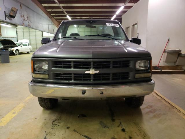 1GCGC24R4YR108896 - 2000 CHEVROLET SILVERADO C2500 GRAY photo 5