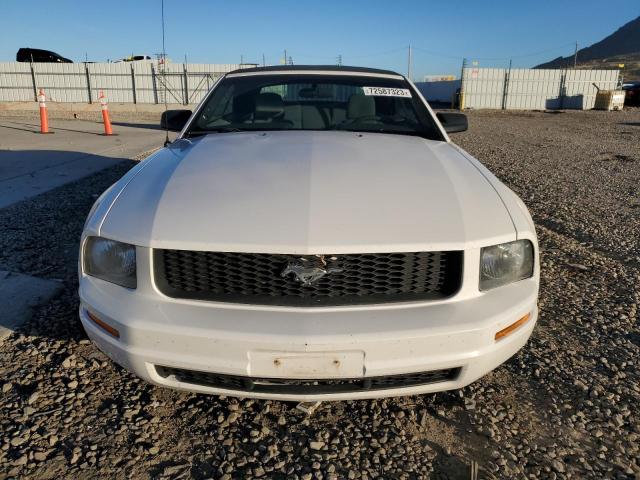 1ZVHT84N685143352 - 2008 FORD MUSTANG WHITE photo 5