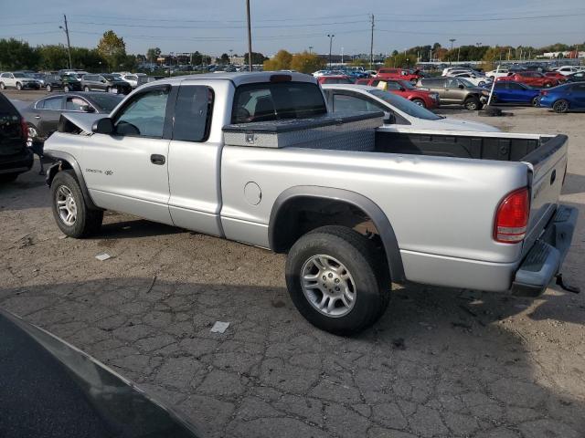 1B7GG12X02S724031 - 2002 DODGE DAKOTA BASE SILVER photo 2