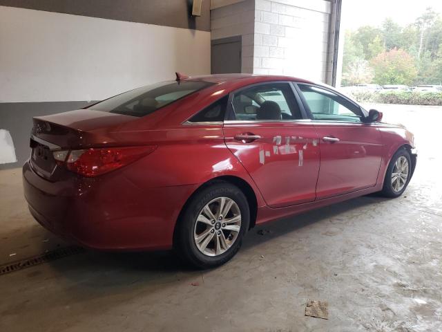 5NPEB4AC0BH010081 - 2011 HYUNDAI SONATA GLS RED photo 3