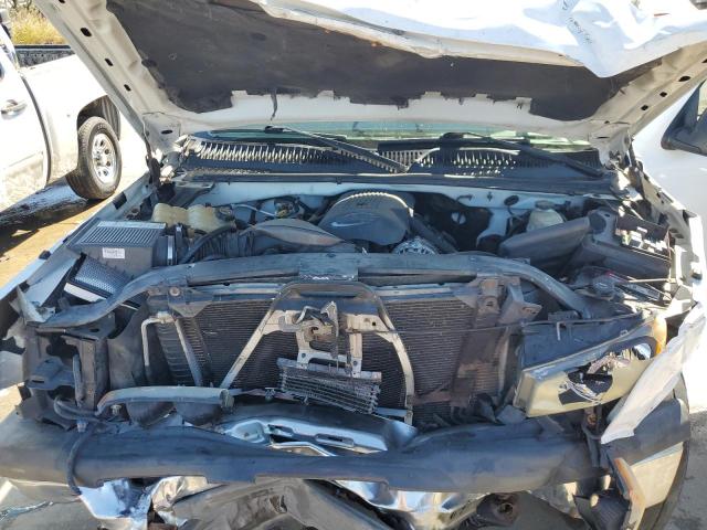 1GBGC24U43Z312695 - 2003 CHEVROLET SILVERADO C2500 WHITE photo 11