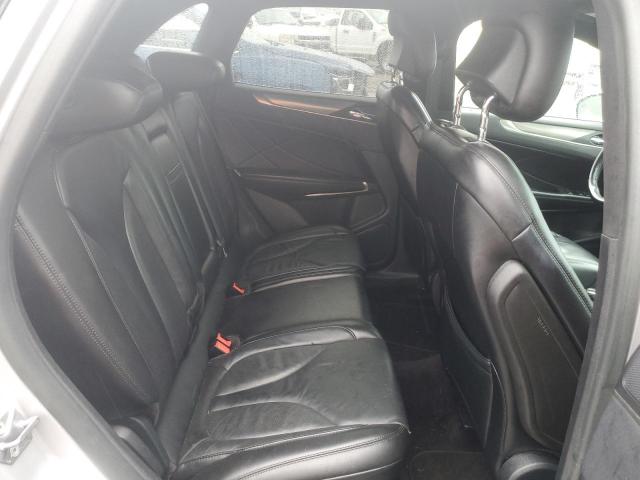 5LMTJ2DHXHUL40310 - 2017 LINCOLN MKC SELECT Silber Foto 11