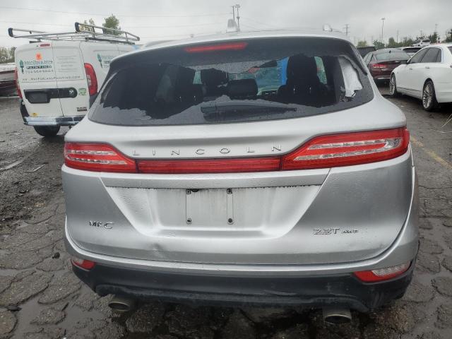 5LMTJ2DHXHUL40310 - 2017 LINCOLN MKC SELECT Silber Foto 6