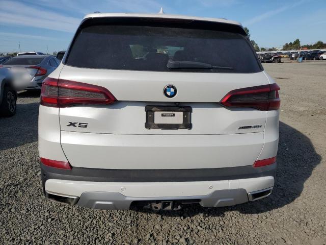 5UXCR6C52KLB12606 - 2019 BMW X5 XDRIVE40I WHITE photo 6