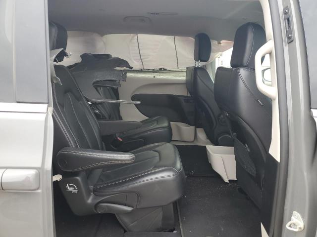 2C4RC1BG7NR177835 - 2022 CHRYSLER PACIFICA TOURING L GRAY photo 11
