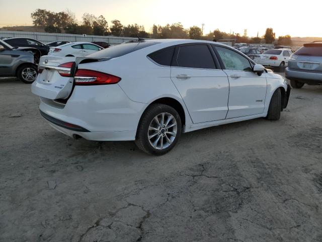 3FA6P0LU1HR209236 - 2017 FORD FUSION SE HYBRID WHITE photo 3