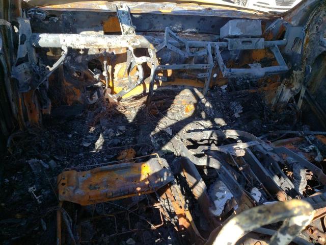 3C6TR5DT1HG652435 - 2017 RAM 2500 SLT თეთრი ფოტო 8