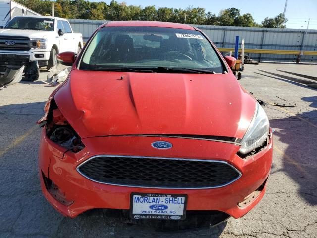 1FADP3K23HL278503 - 2017 FORD FOCUS SE RED photo 5