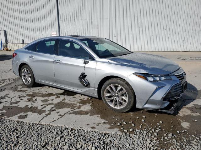 4T1LB1BB3MU001519 - 2021 TOYOTA AVALON XLE SILVER photo 4