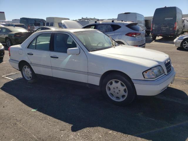 WDBHA22E5TF472389 - 1996 MERCEDES-BENZ C 220 WHITE photo 4