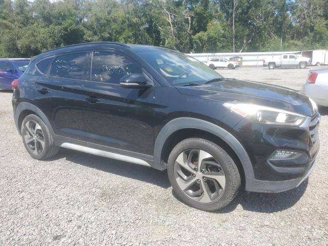 KM8J33A21JU722502 - 2018 HYUNDAI TUCSON VALUE BLACK photo 4