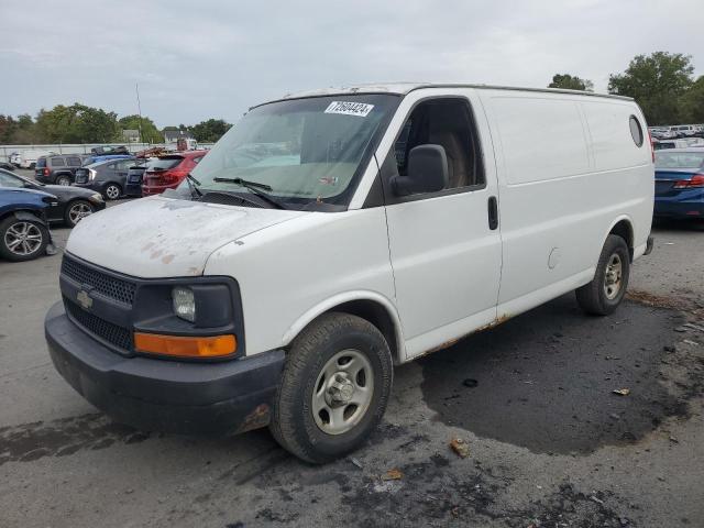 1GCFG15XX61273449 - 2006 CHEVROLET EXPRESS G1 WHITE photo 1