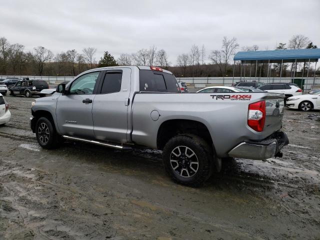 5TFUW5F17GX527791 - 2016 TOYOTA TUNDRA DOUBLE CAB SR/SR5 GRAY photo 2