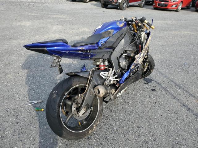 JYARJ12E27A018681 - 2007 YAMAHA YZFR6 L BLUE photo 4