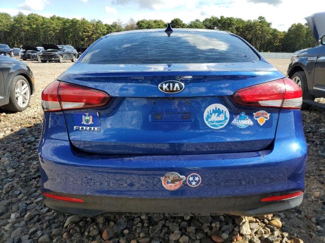 3KPFK4A71JE283265 - 2018 KIA FORTE LX BLUE photo 6