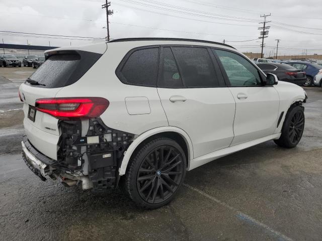 5UXCR4C05M9E99404 - 2021 BMW X5 SDRIVE 40I WHITE photo 3