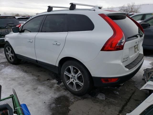 YV4902DZ9D2412744 - 2013 VOLVO XC60 T6 WHITE photo 2