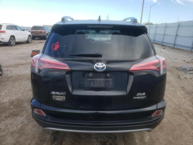 JTMRJREV0JD215370 - 2018 TOYOTA RAV4 HV LE BLACK photo 6