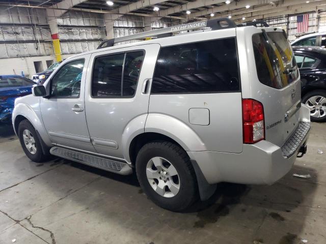 5N1AR18U06C684185 - 2006 NISSAN PATHFINDER LE 银色 照片 2