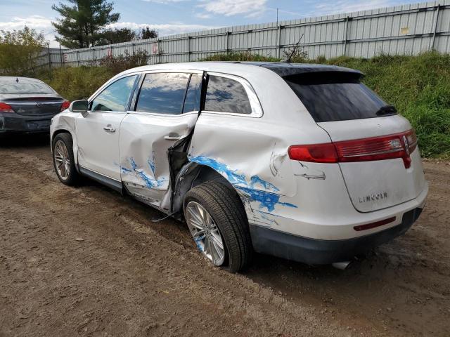 2LMHJ5AT9KBL02796 - 2019 LINCOLN MKT WHITE photo 2