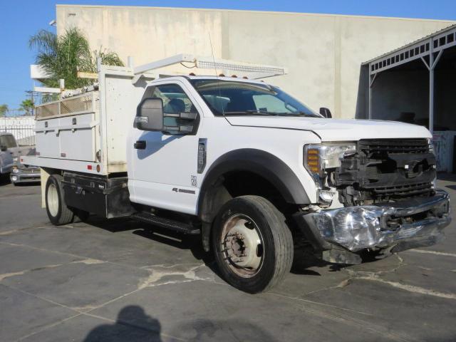 1FDUF5GT0KDA27008 - 2019 FORD F550 SUPER DUTY WHITE photo 1