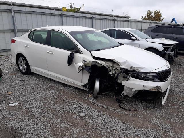 KNAGM4A79F5600353 - 2015 KIA OPTIMA LX WHITE photo 4