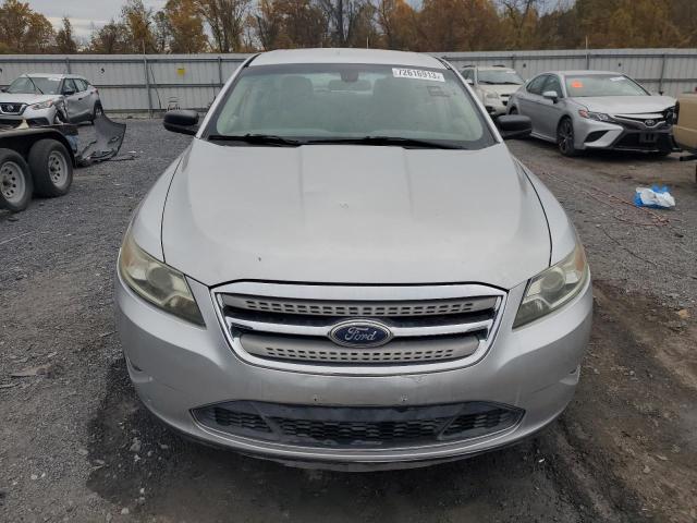 1FAHP2DW4AG159580 - 2010 FORD TAURUS SE SILVER photo 11