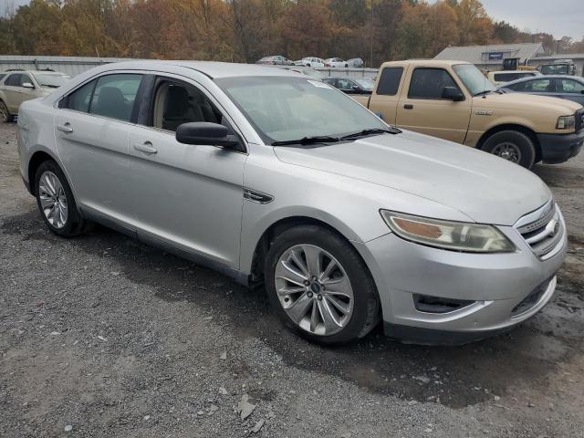 1FAHP2DW4AG159580 - 2010 FORD TAURUS SE SILVER photo 4