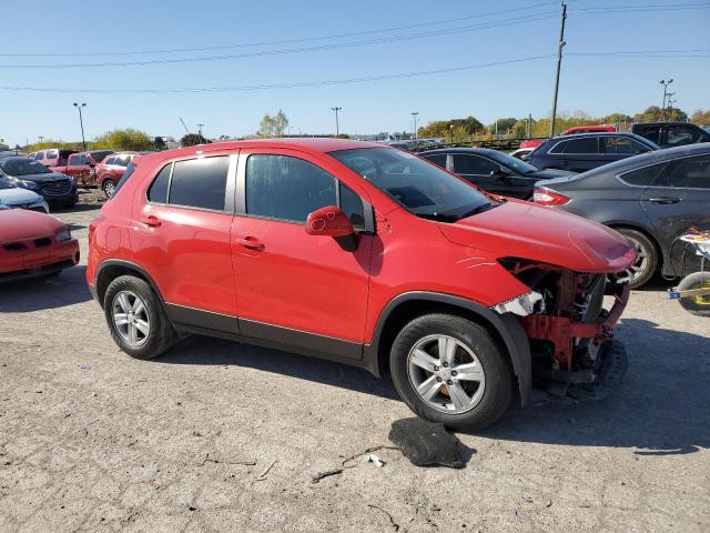 KL7CJKSB7LB332754 - 2020 CHEVROLET TRAX LS RED photo 4