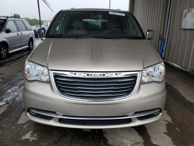 2C4RC1CG0DR660208 - 2013 CHRYSLER TOWN & COU TOURING L BEIGE photo 5