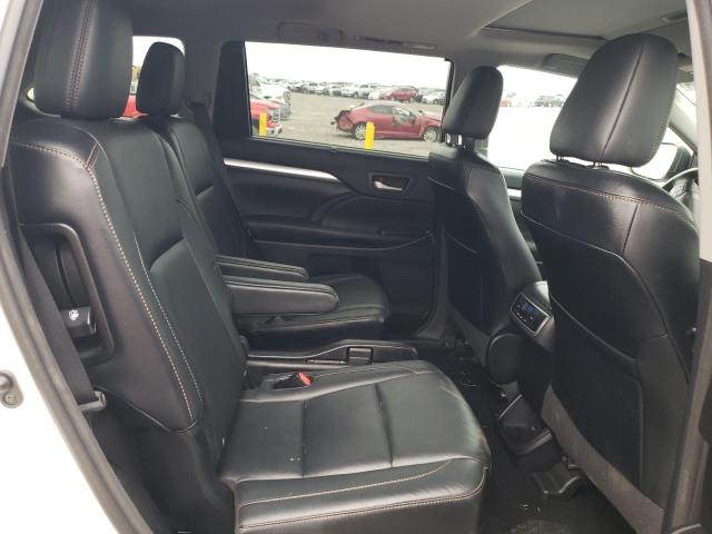 5TDJKRFH6GS275962 - 2016 TOYOTA HIGHLANDER XLE Blanco foto 11