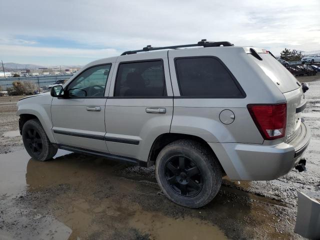 1J8GR48K78C212396 - 2008 JEEP GRAND CHER LAREDO GRAY photo 2