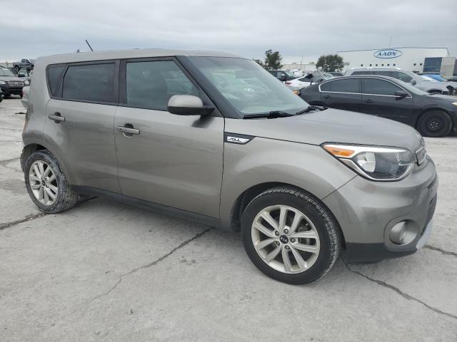 KNDJP3A50K7650761 - 2019 KIA SOUL + SILVER photo 4