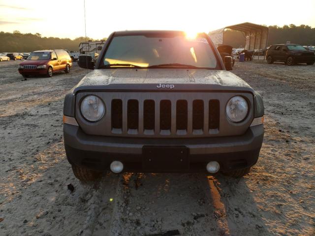 1C4NJRFB0ED630536 - 2014 JEEP PATRIOT LATITUDE CHARCOAL photo 5