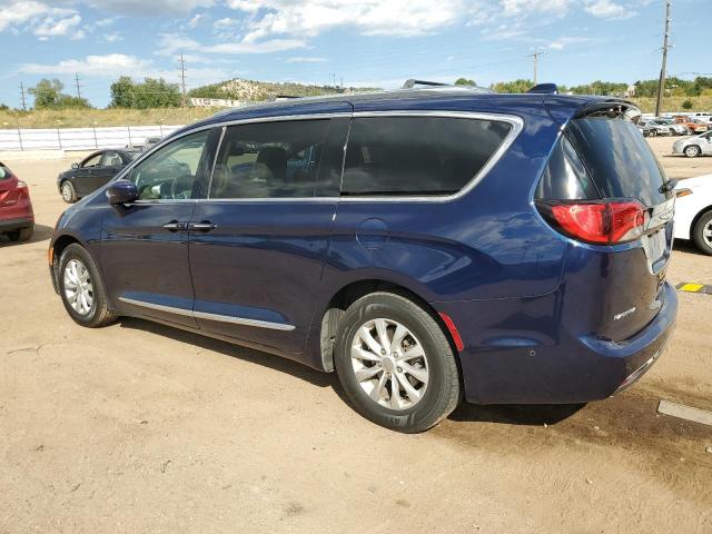 2C4RC1EGXJR121619 - 2018 CHRYSLER PACIFICA TOURING L PLUS BLUE photo 2